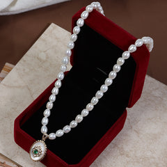 Vintage-Style Emerald Green Pendant Necklace, 5-6mm Rice Freshwater Pearls, Oval Medallion Jewelry for Women