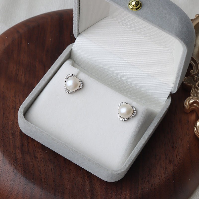 Natural Freshwater Pearl Earring S925 7MM Secondary image