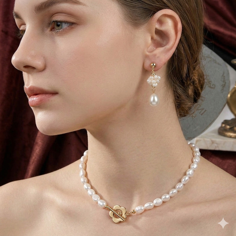 Pearl necklace for women