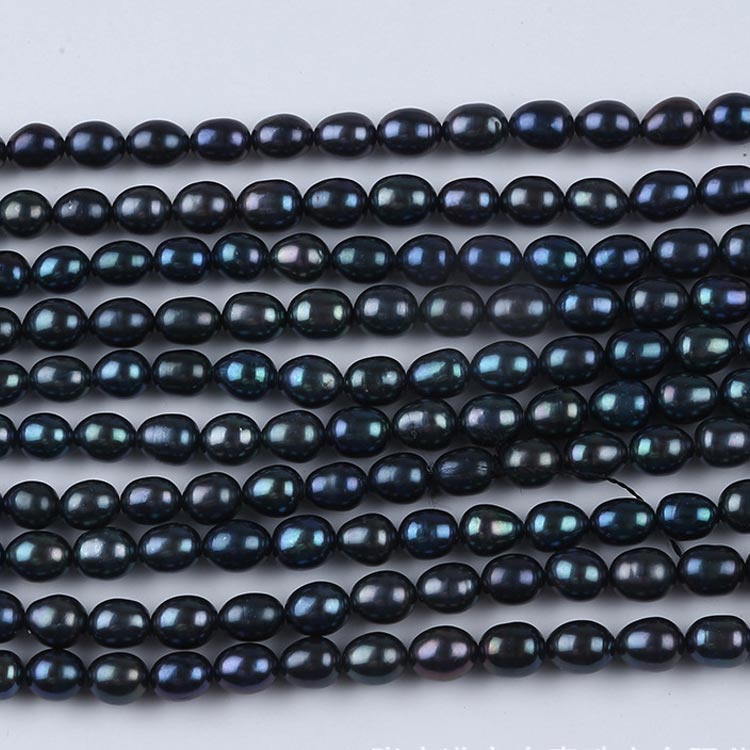 black freshwater pearl