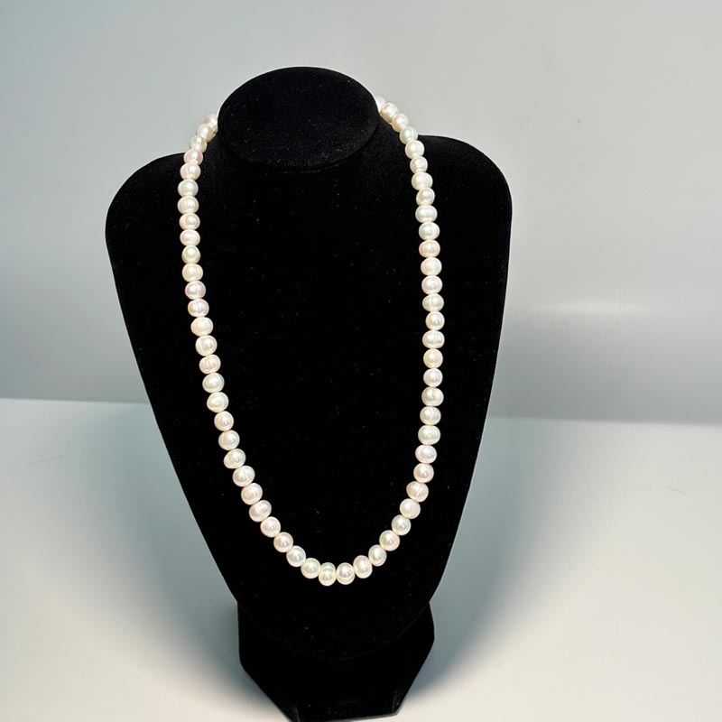 freshwater pearl necklace