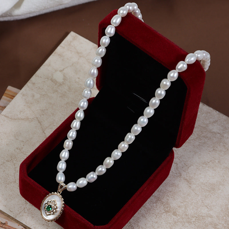 Vintage-Style Emerald Green Pendant Necklace, 5-6mm Rice Freshwater Pearls, Oval Medallion Jewelry for Women